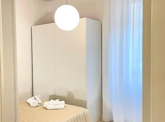 Casa Cavour White