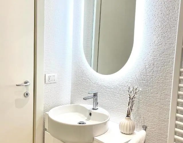 Casa Cavour White Апартаменты *