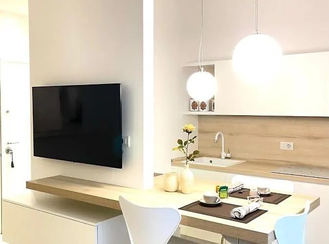 Casa Cavour White