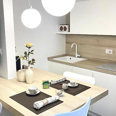 アパート Casa Cavour White *