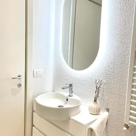 Casa Cavour White アパート *